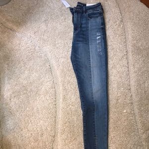 Two toned AE Jeans